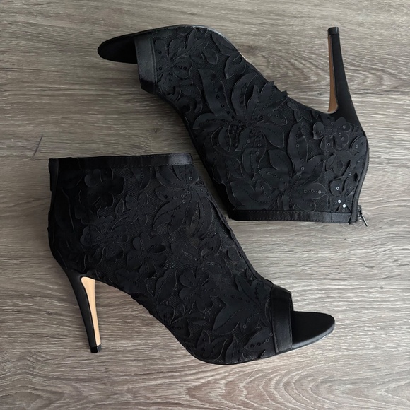 New York and Company Floral Mesh Sequin Open Toe Bootie Size 11 - Picture 1 of 5